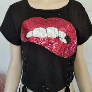 Red Lip Bite Black Top